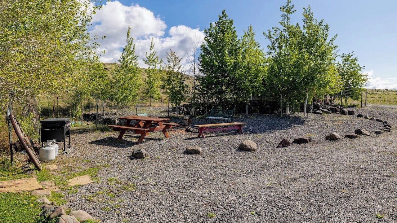 Photo of Outdoor in Wapiti