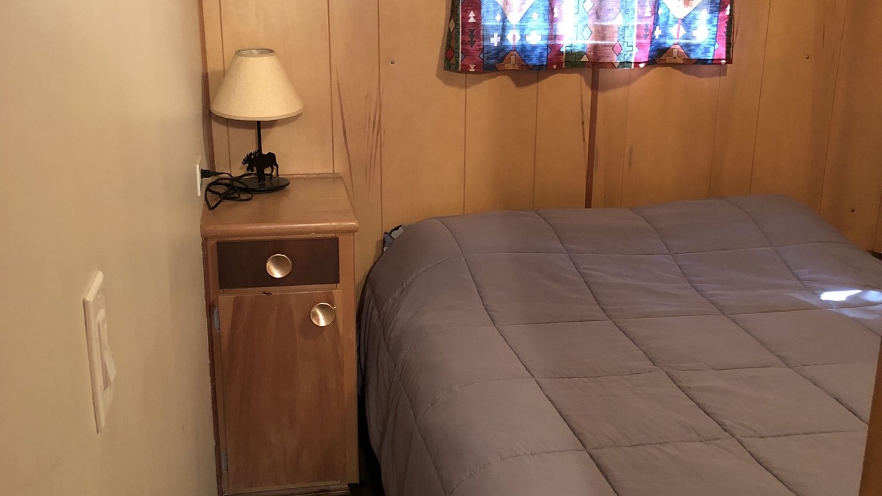 Photo of Bedroom in West Glacier