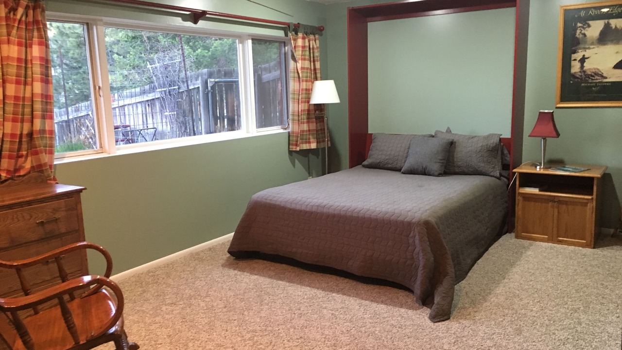 Photo of Bedroom in Helena