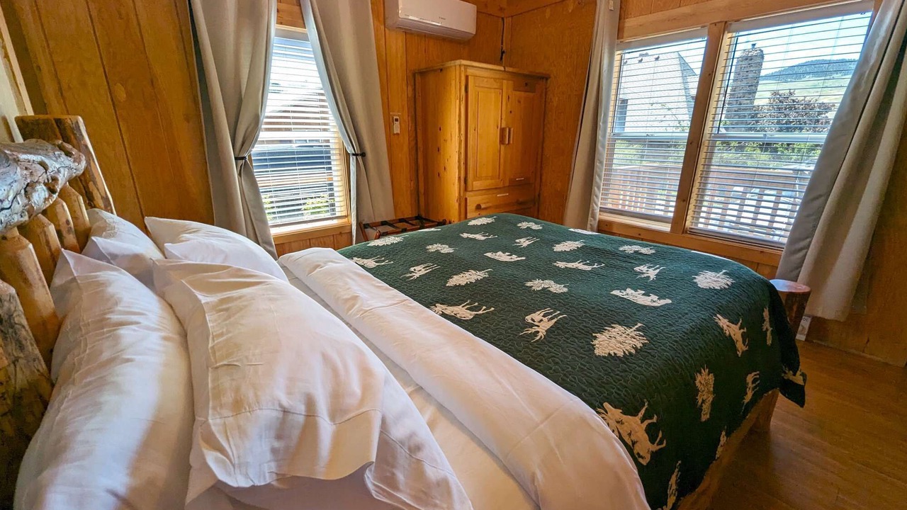 Photo of Bedroom in Gardiner