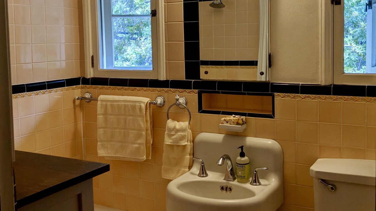 Photo of Bathroom in Coronado