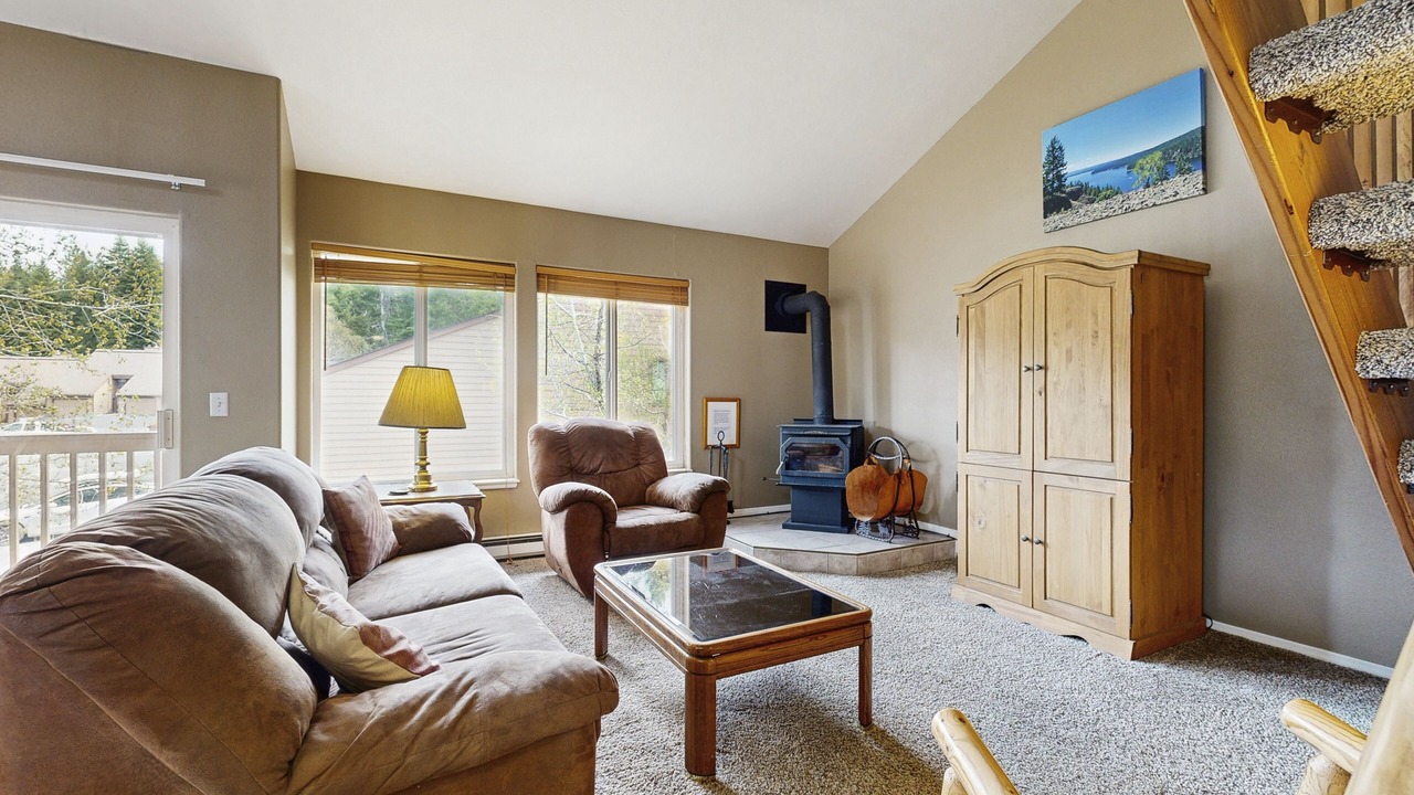 Photo of Livingroom in McCall
