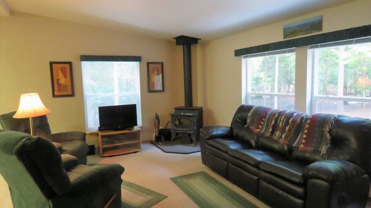 Photo of Livingroom in Priest River