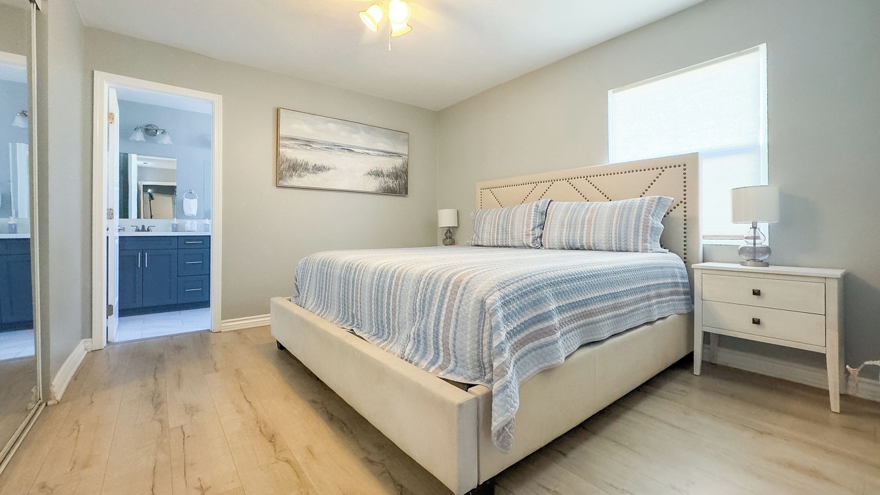 Photo of Bedroom in Valencia Park