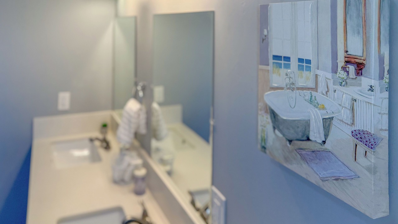 Photo of Bathroom in Valencia Park