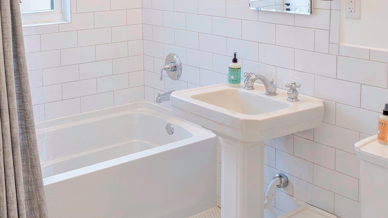 Photo of Bathroom in Mount Lookout