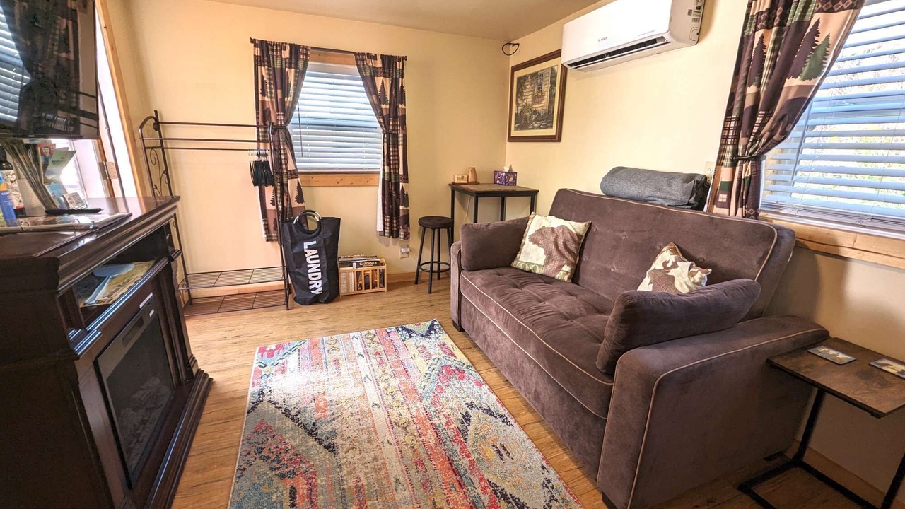 Photo of Livingroom in Gardiner