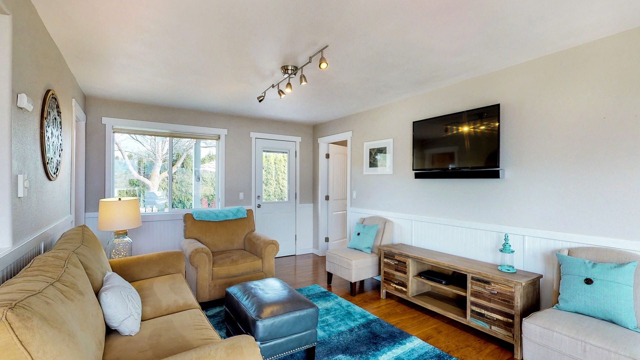 Photo of Livingroom in Manson