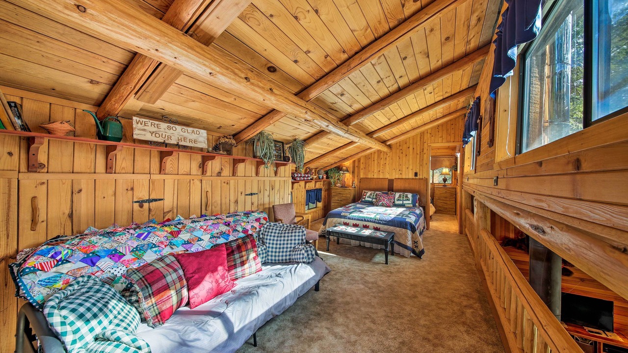 Photo of Bedroom in Troy