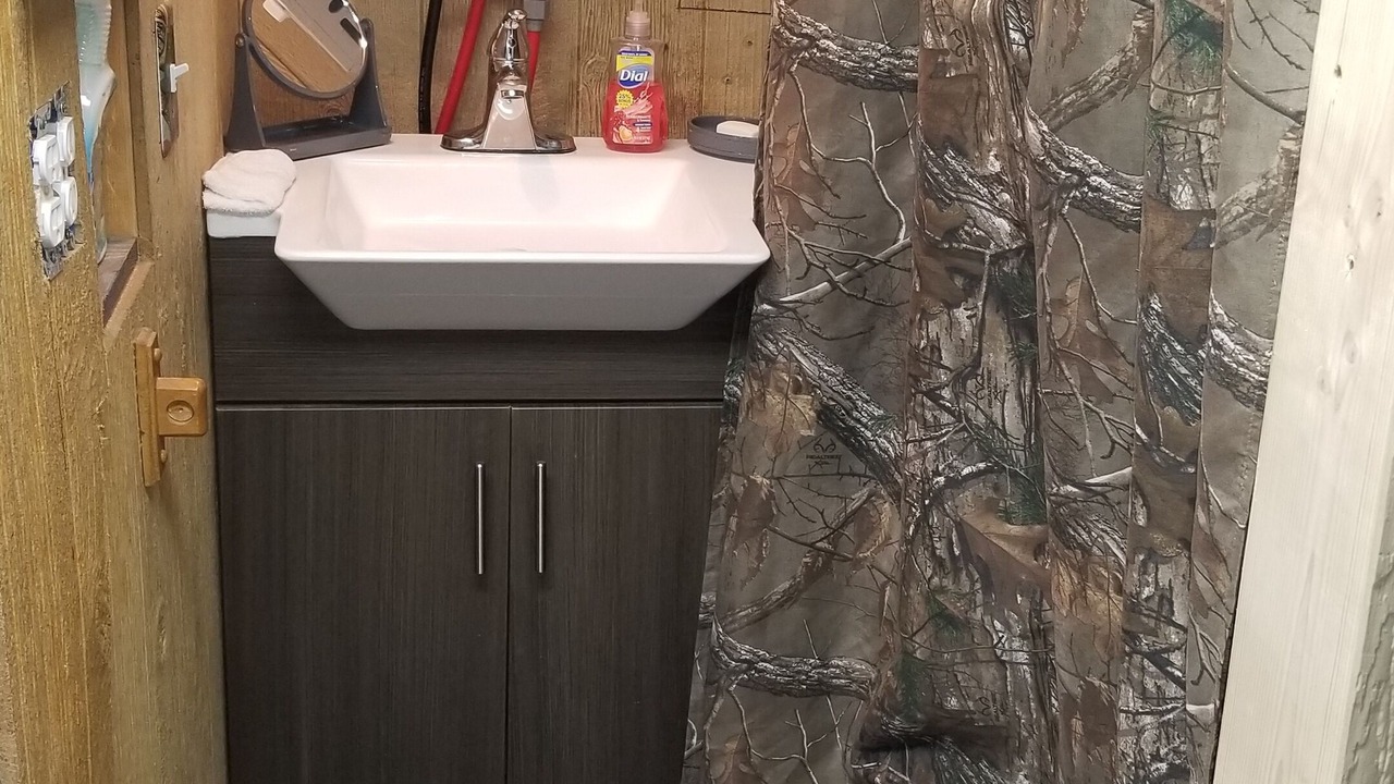 Photo of Bathroom in Drifting