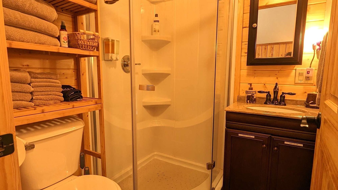 Photo of Bathroom in Gardiner