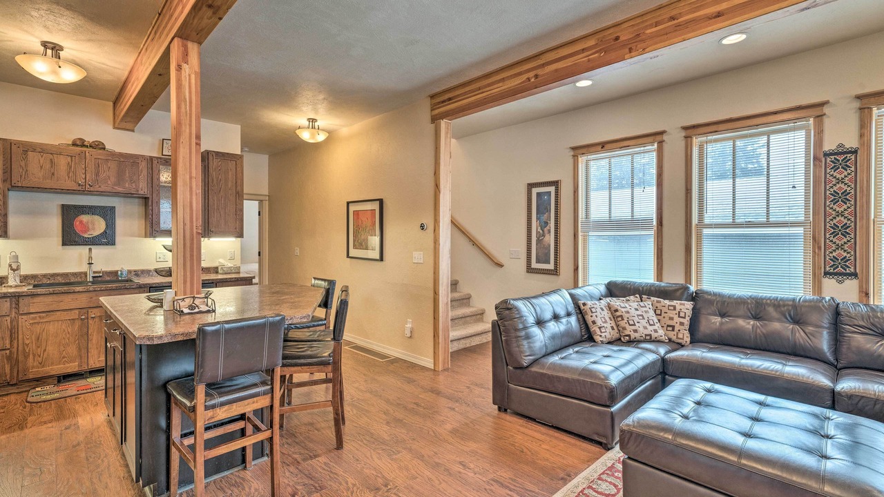 Photo of Livingroom in Red Lodge