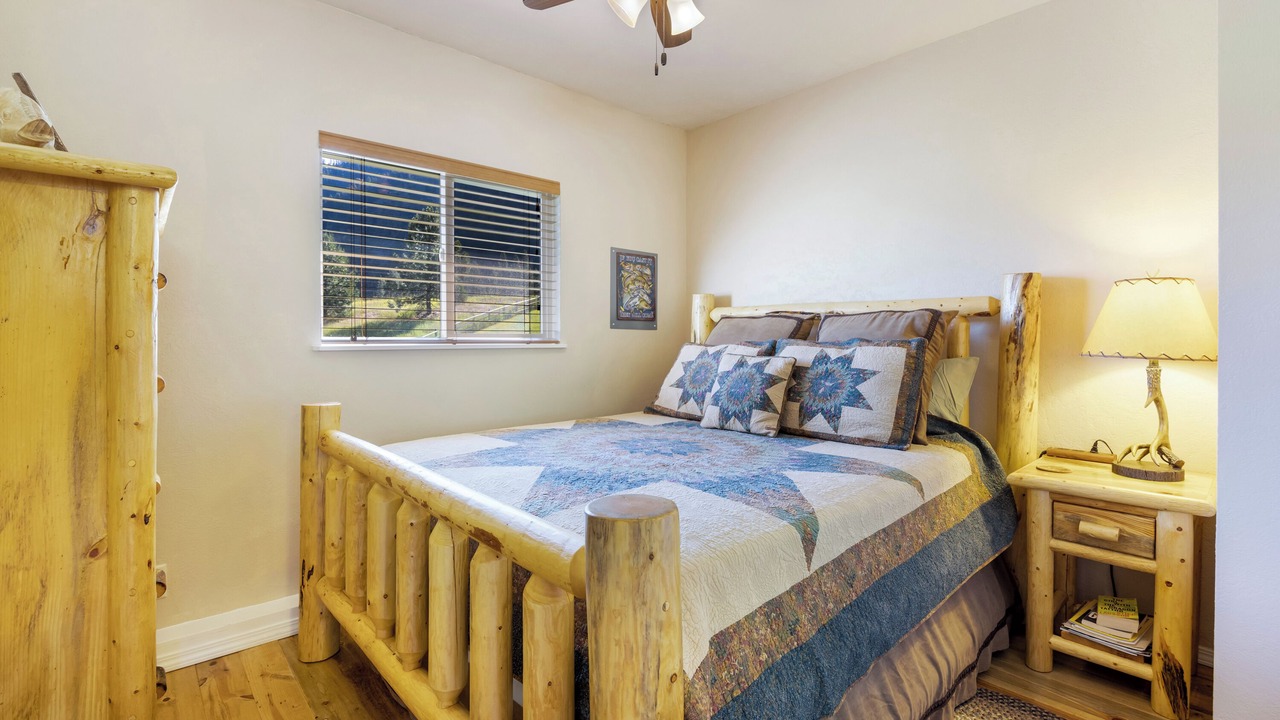 Photo of Bedroom in Clinton