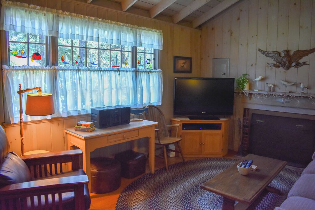 Photo of Livingroom in Dennis Port