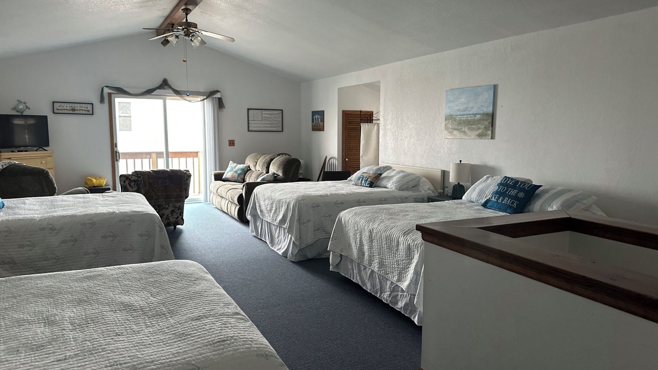 Photo of Bedroom in Oak Harbor