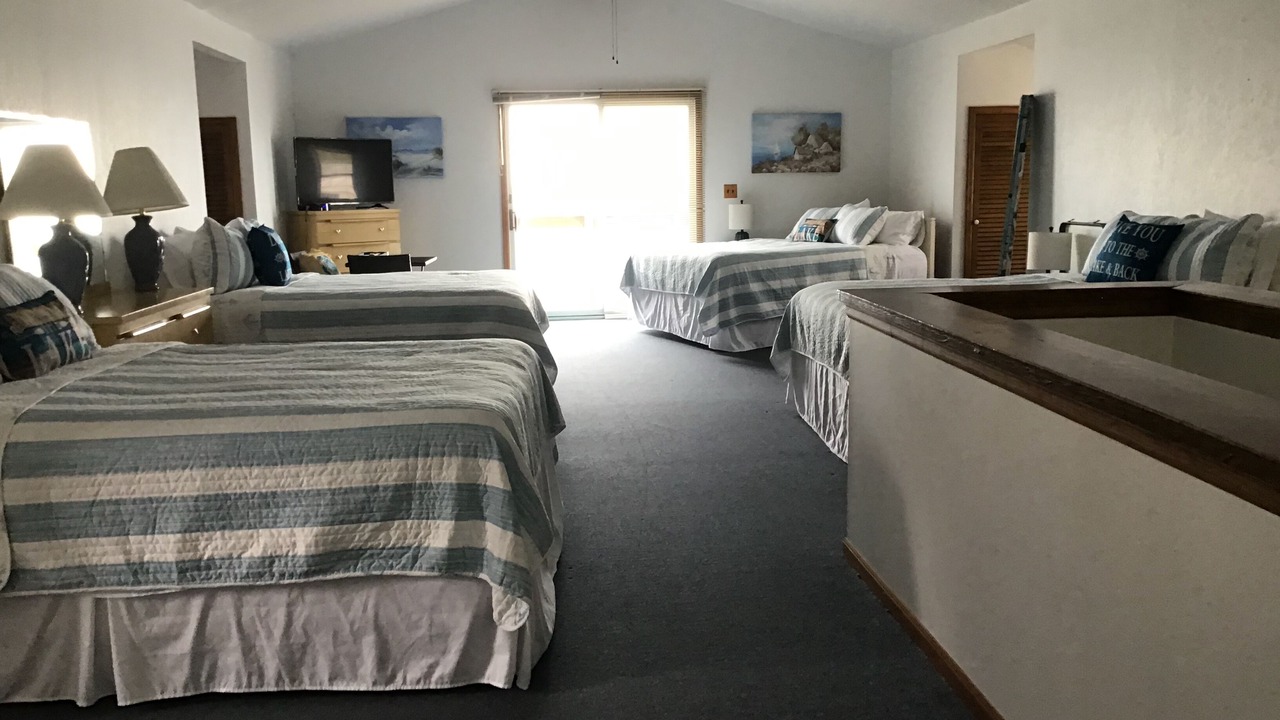 Photo of Bedroom in Oak Harbor