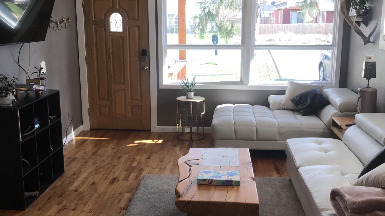 Photo of Livingroom in Franklin to the Fort