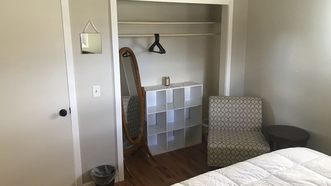 Photo of Bedroom in Franklin to the Fort
