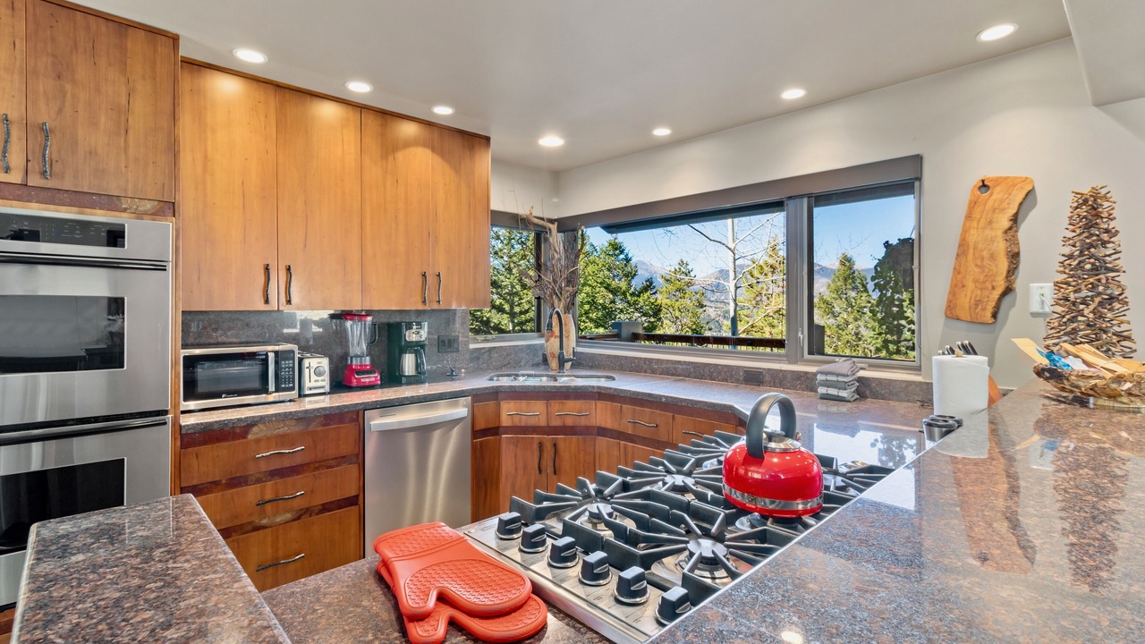 Photo of Kitchen in Windcliff Estates