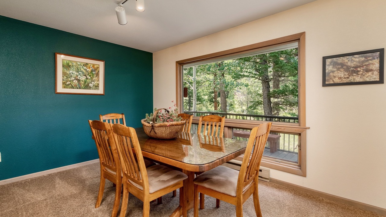 Photo of Bedroom in Windcliff Estates