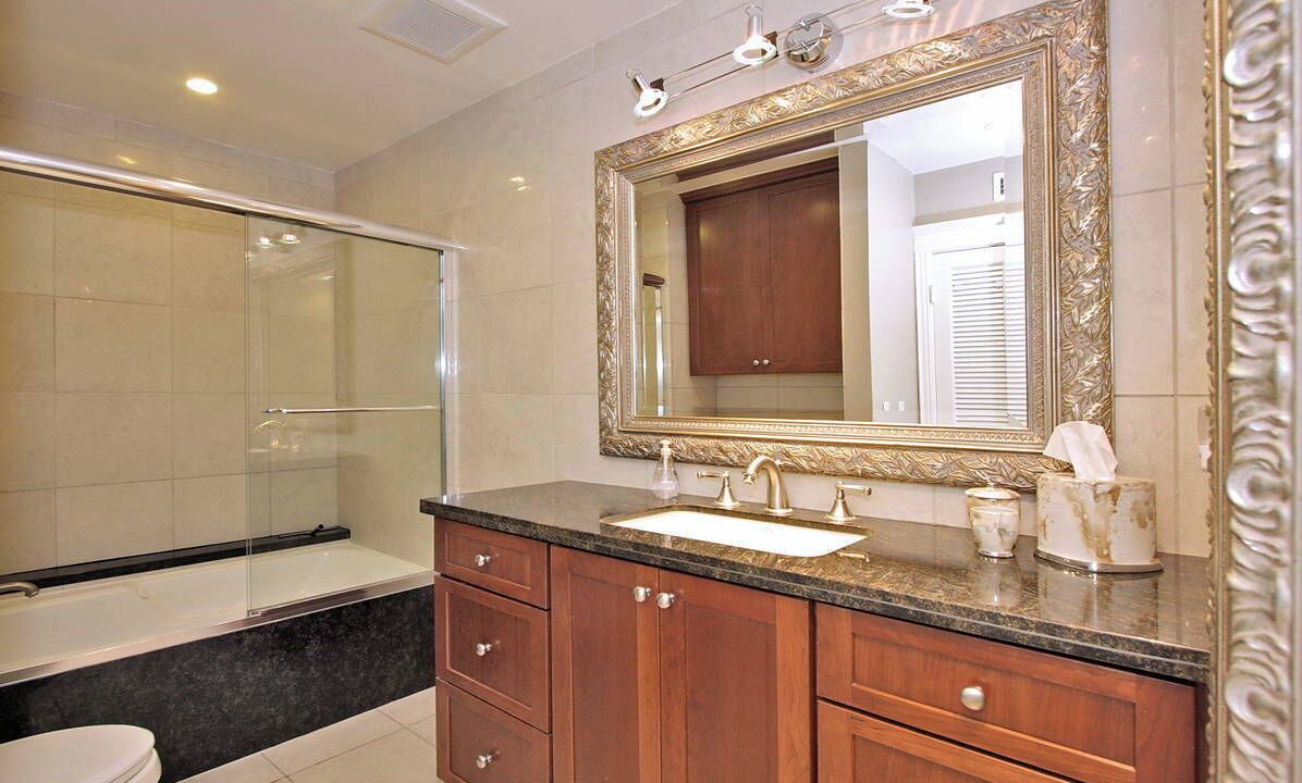 Photo of Bathroom in Park West