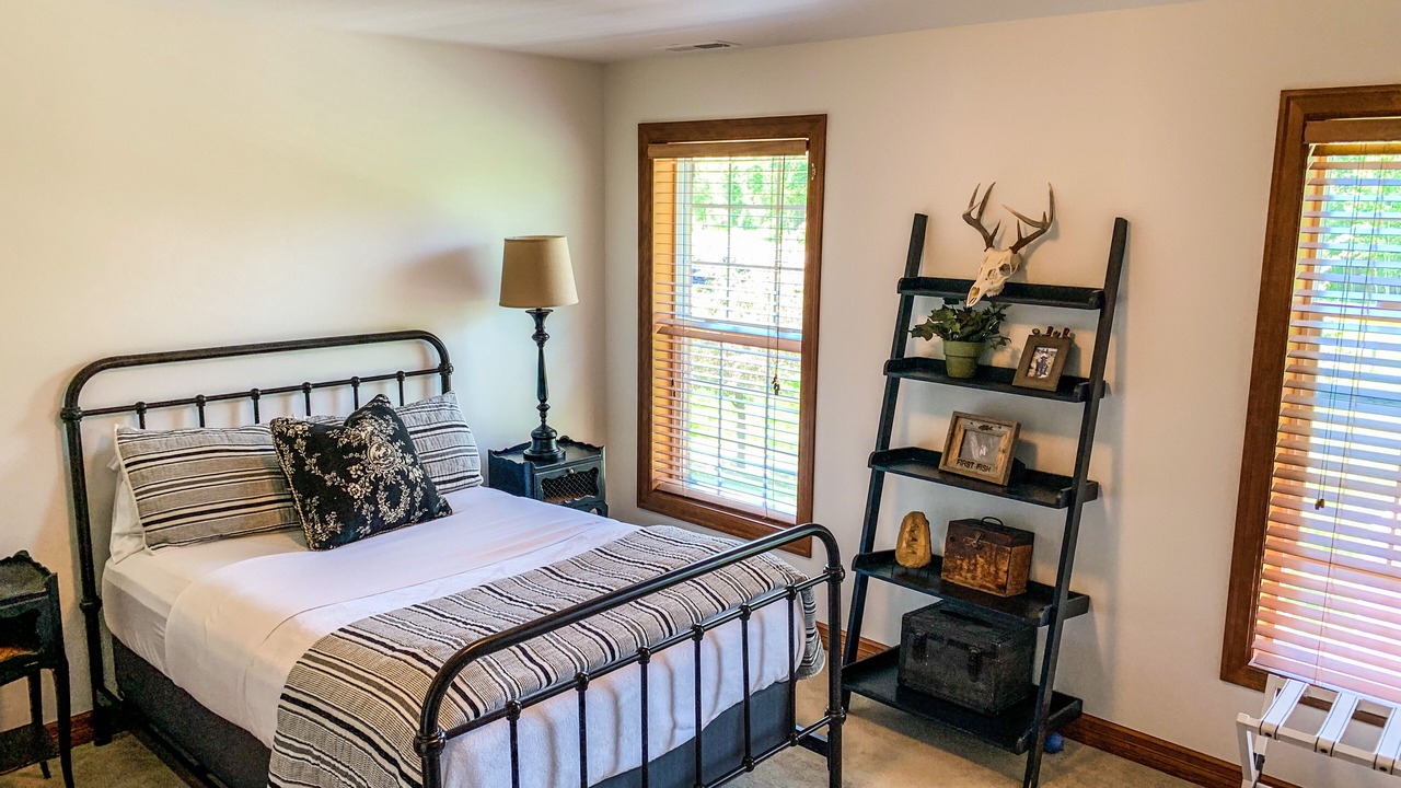 Photo of Bedroom in Four Corners