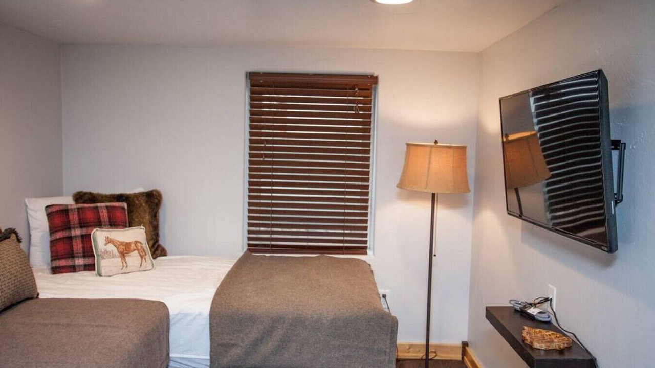 Photo of Bedroom in Livingston