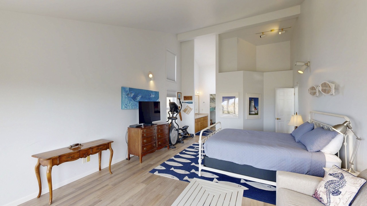 Photo of Bedroom in Bayshore