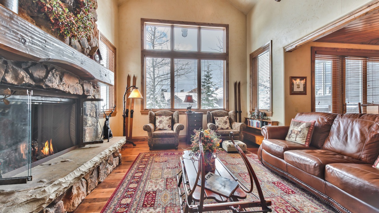Photo of Livingroom in Empire Pass