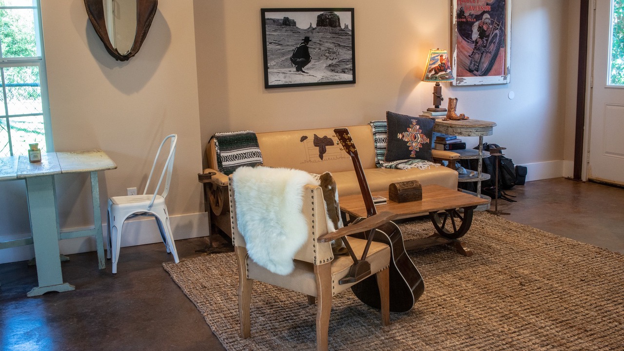 Photo of Livingroom in South Manchaca