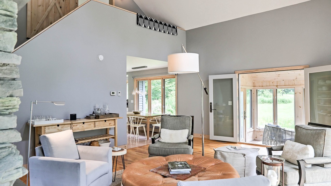 Photo of Livingroom in Becket