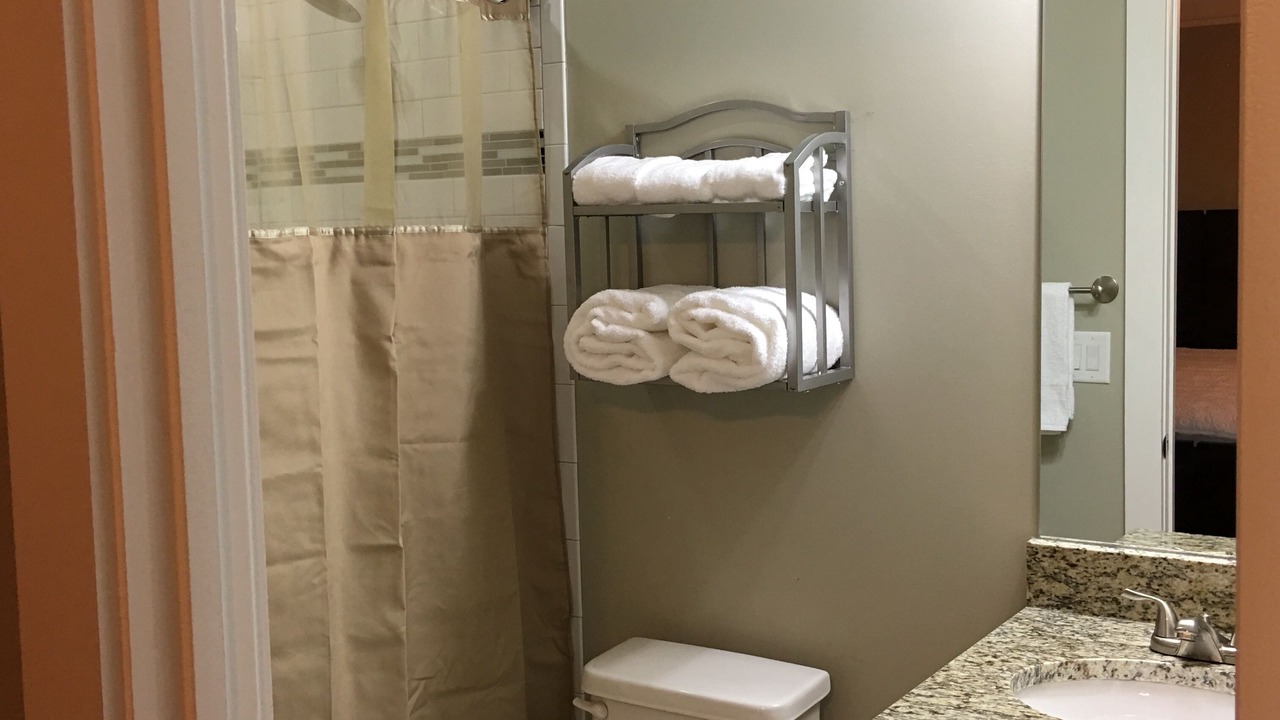 Photo of Bathroom in Edgehill