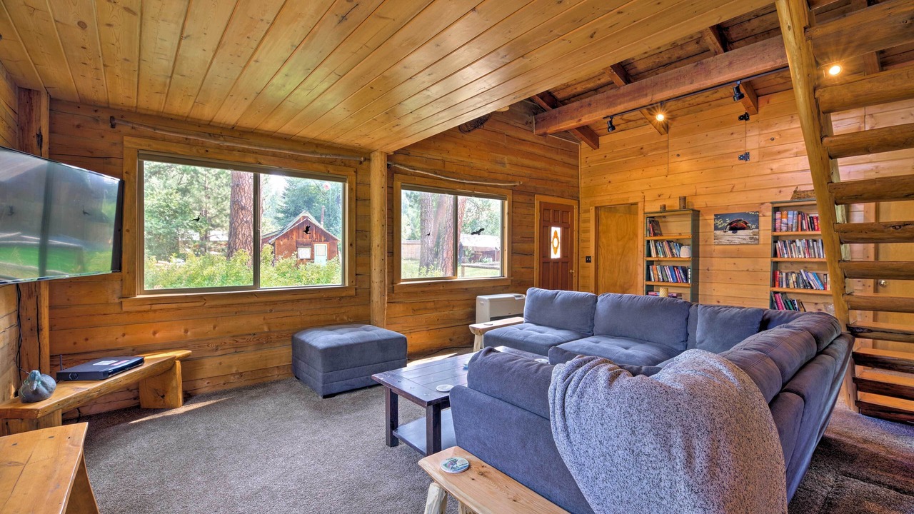 Photo of Livingroom in New Meadows