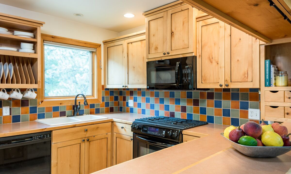 Photo of Kitchen in Warm Springs