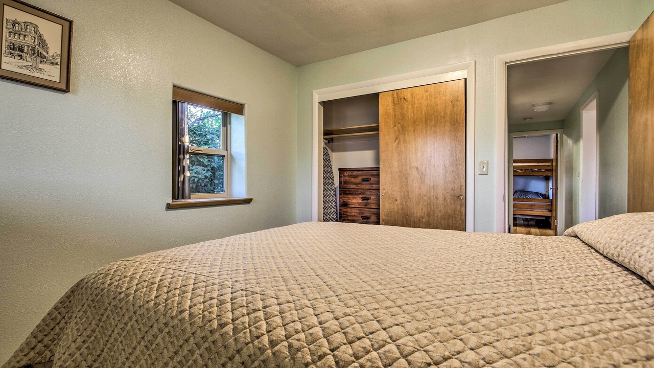 Photo of Bedroom in Augusta