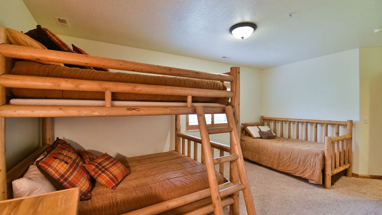 Photo of Bedroom in Eden