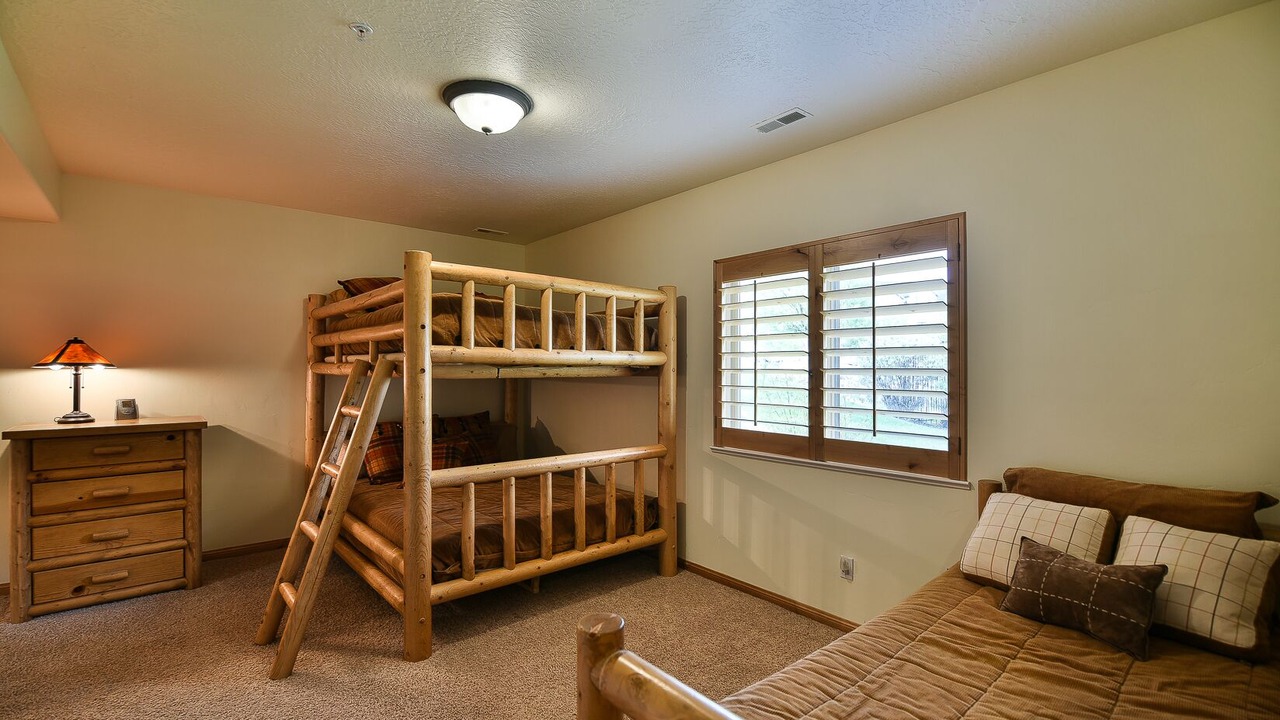 Photo of Bedroom in Eden
