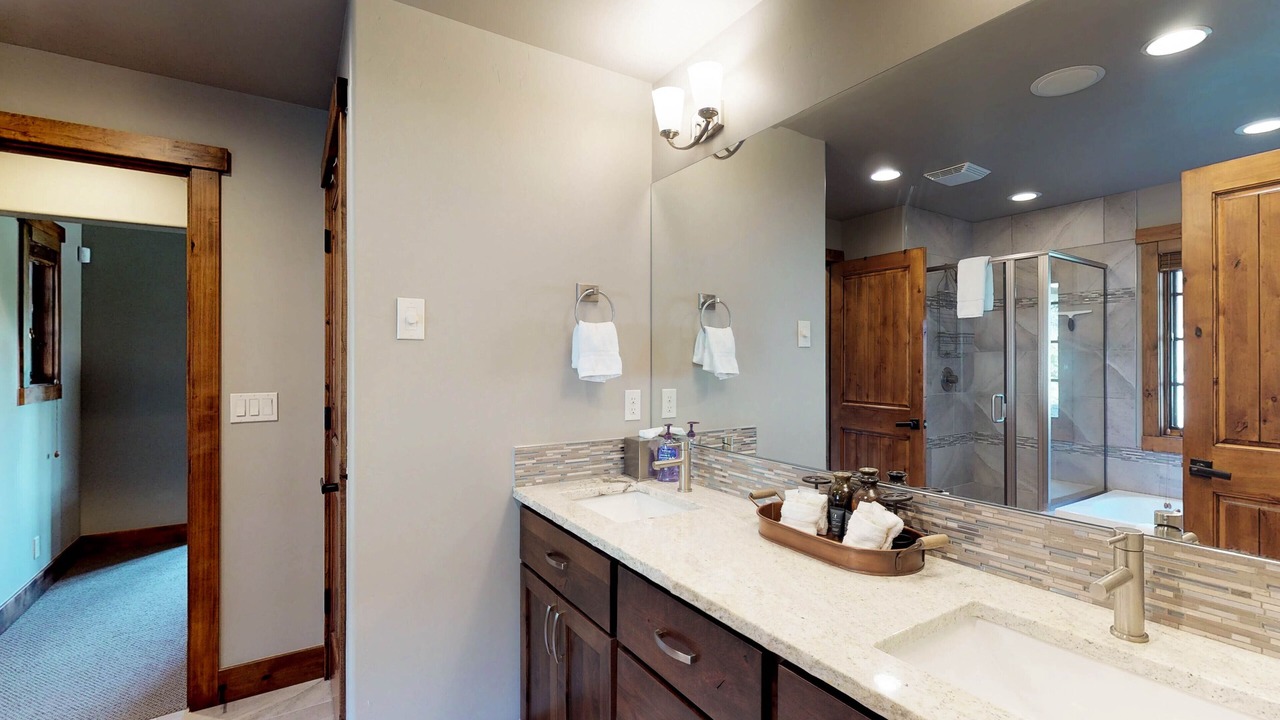 Photo of Bathroom in Tamarack Resort