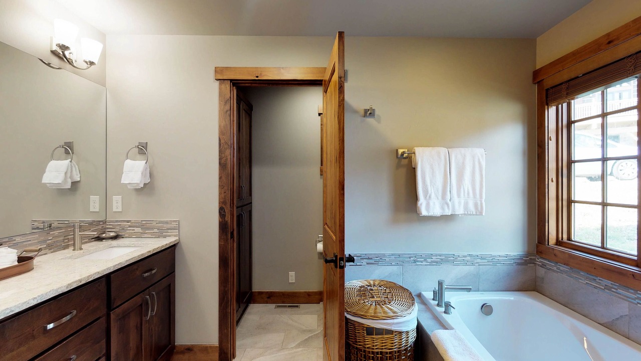 Photo of Bathroom in Tamarack Resort
