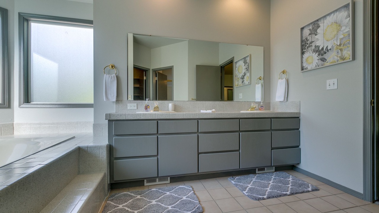 Photo of Bathroom in Eagle
