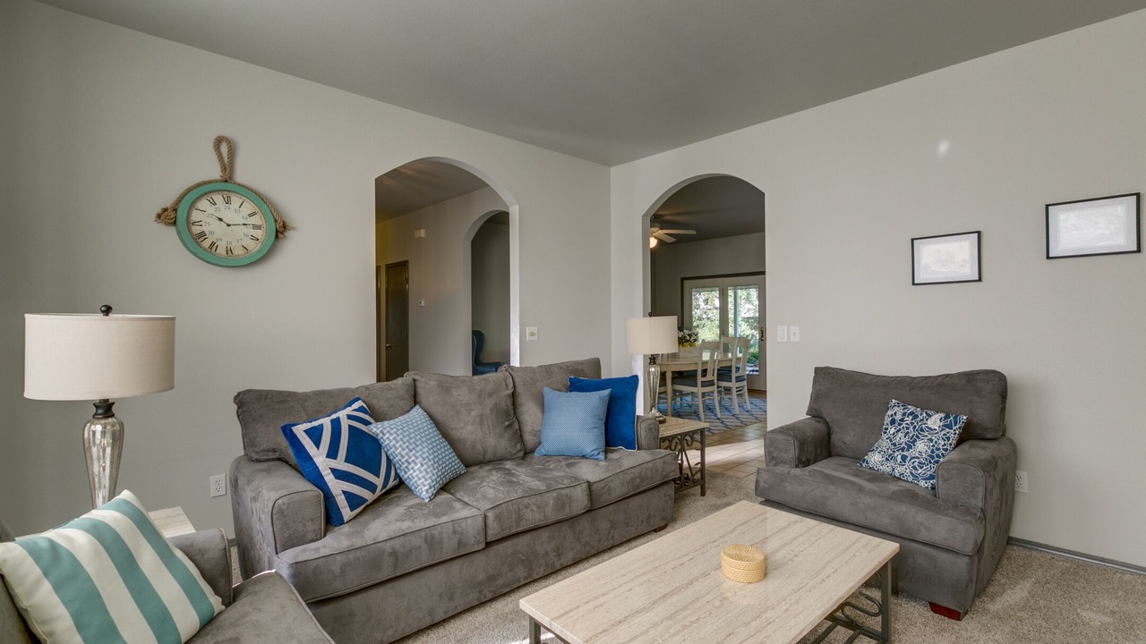 Photo of Livingroom in Eagle