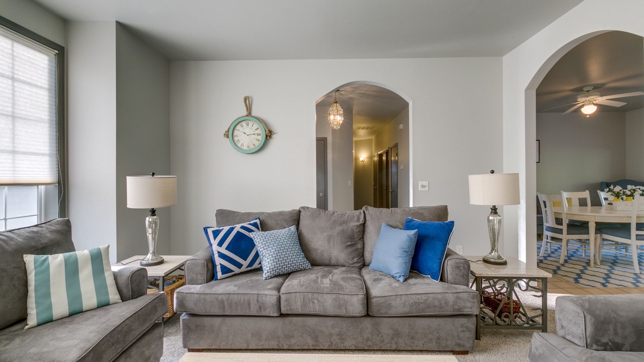 Photo of Livingroom in Eagle