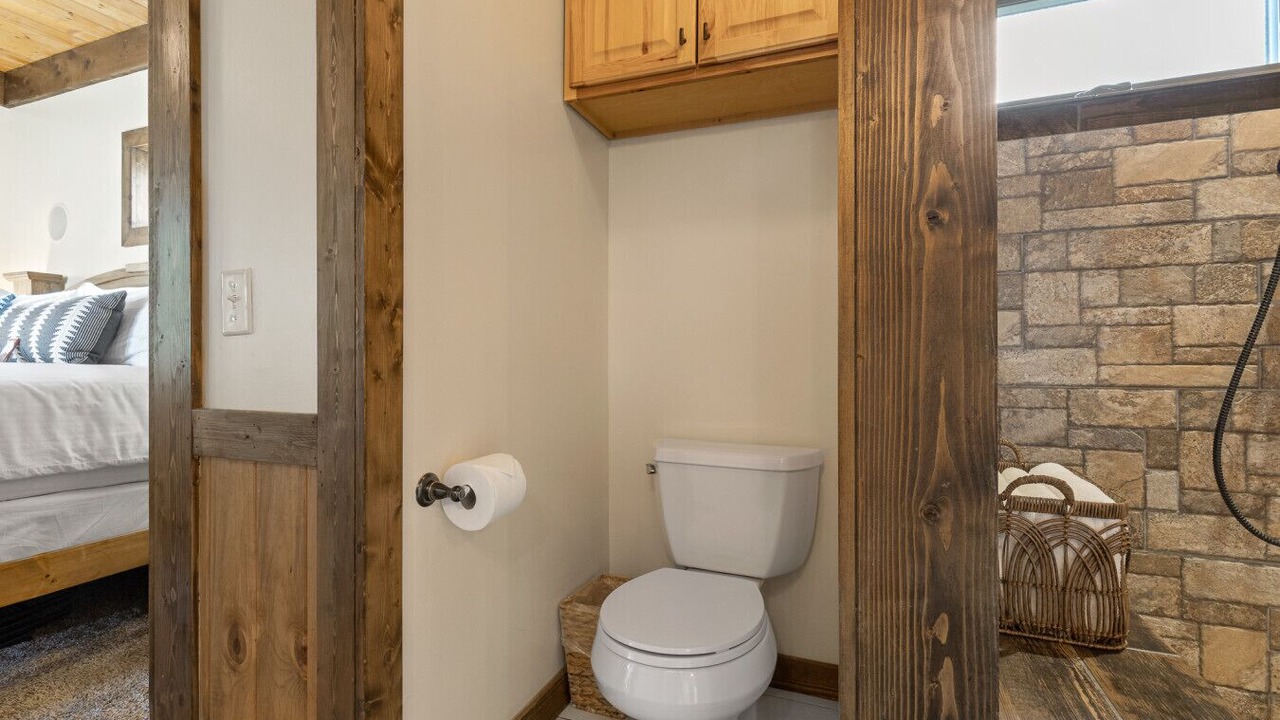 Photo of Bathroom in Jasper
