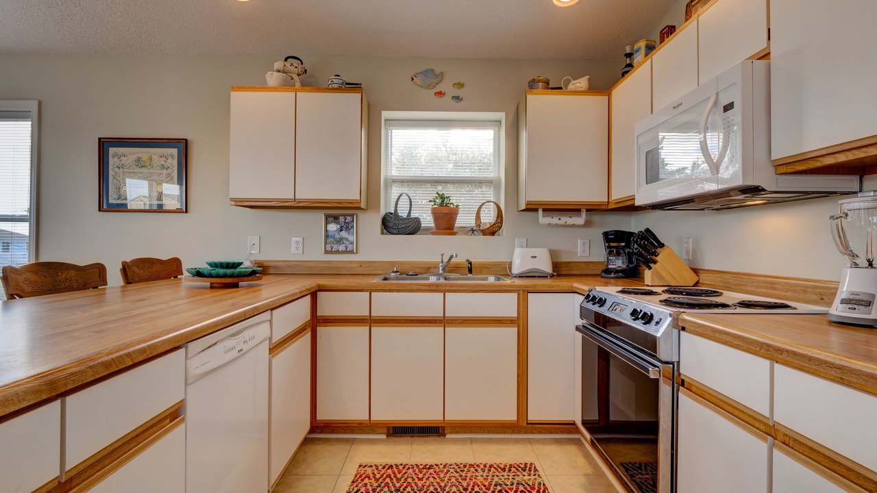 Photo of Kitchen in Surf City