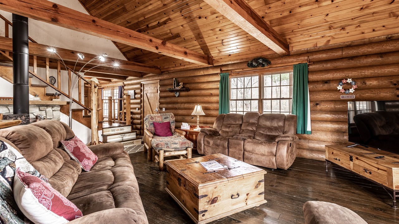 Photo of Livingroom in Gnaw Bone