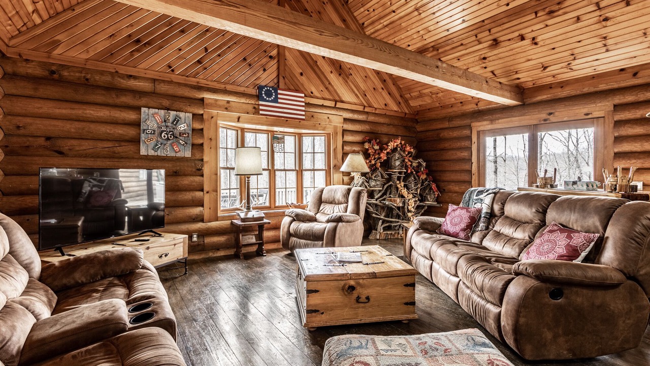 Photo of Livingroom in Gnaw Bone