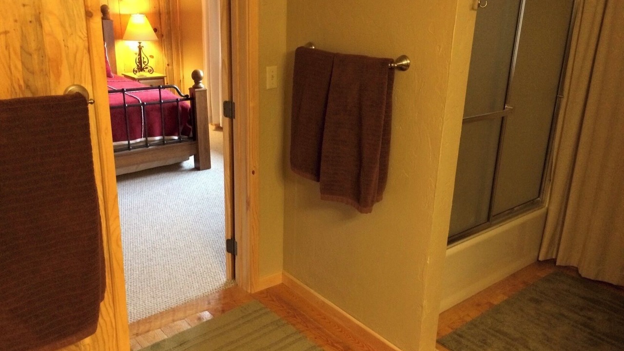 Photo of Bathroom in Shining Mountains