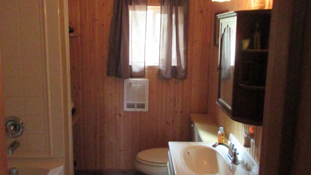 Photo of Bathroom in Marion