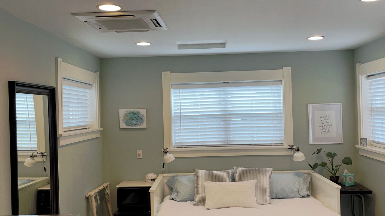 Photo of Bedroom in University District