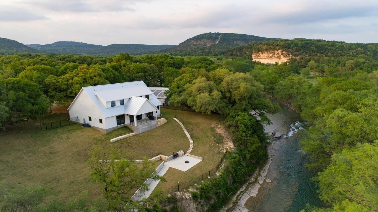 Photo of Outdoor in Canyon Lake